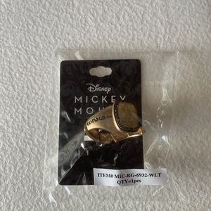 🍀NWT Disney Mickey Mouse Ring🍀